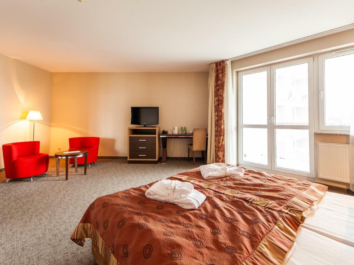 Apartament Hotelowy Delux W Kolobrzegu Ul Kosciuszki 16 Pobyt 7 Nocy 20 Procent Rabatu ,4 Dni 10 Procent Rabatu Exterior foto